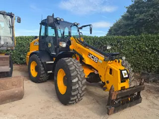 JCB TM320 S (bj 2014)