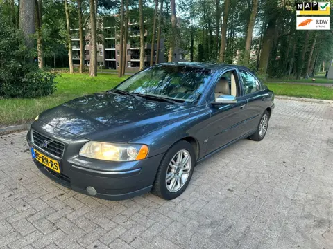 Volvo S60 2.0T 5 cilinder turbo automaat 2005