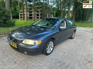 Volvo S60 2.0T 5 cilinder turbo automaat 2005