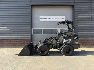 Giant G1500L X-tra minishovel BLACK edition ! Met zeer veel opties !!