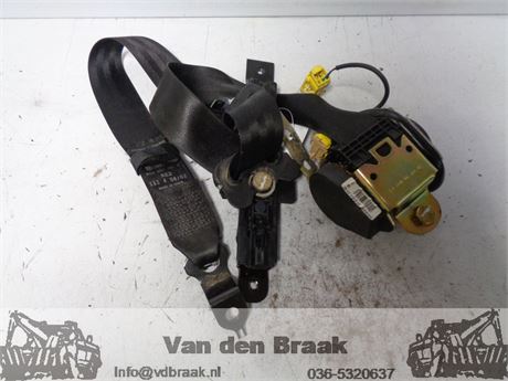 Volkswagen Polo 5 drs 2001-2009 Gordelspanner links voor