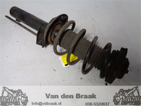 Volkswagen Golf Plus 2005-2009 Schokbreker voorzijde