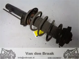 Volkswagen Golf Plus 2005-2009 Schokbreker voorzijde