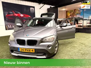 BMW X1 18i 5D NAP Airco Navi Trekhaak Parkeersensoren Elek.ramen Velgen