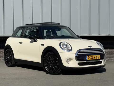 MINI 3-deurs 1.5 Cooper Aut. | Pano | Navi Prof | Climate Control | Union Jack
