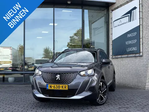 Peugeot 2008 1.2 Allure*NAVI*CAM*CRUISE*ECC*LED*LMV*CARPLAY*