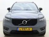 Foto 27 van Volvo XC40 T5 262PK Recharge R-Design | Blis | Climate Control | Keyless | Trekhaak | Donker hemel |