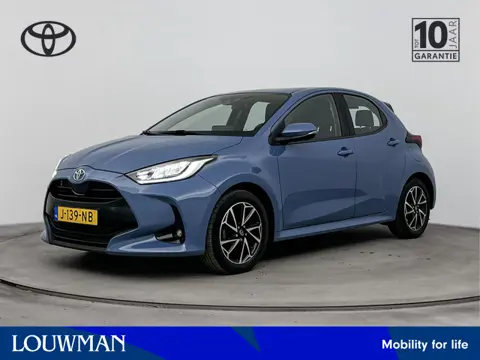 Toyota Yaris 1.5 VVT-i First Edition | Dealer onderhouden | Trekhaak afneembaar | Navigatie | Apple 
