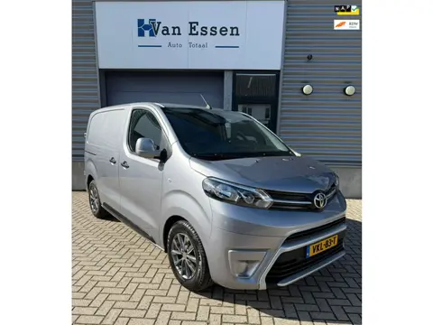 Toyota PROACE Compact 1.5 D-4D Navigator