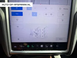 Foto 13 van Tesla Model X 100D 87% SOH Stoelverwarming APK NAP