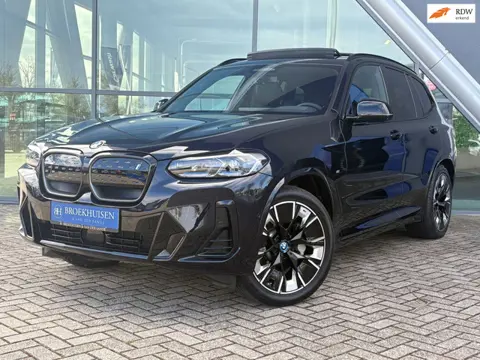 BMW IX3 High Executive Edition M-Sport 80 kWh Shadow Line / Driving Assistant / Panoramadak