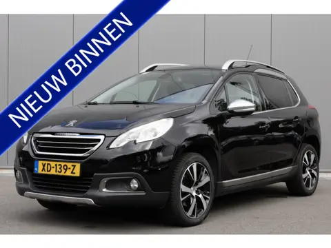 Peugeot 2008 1.2 Allure Grip | PANO | TREKHAAK | NAVI