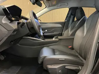 Foto 16 van Peugeot 308 1.2 PureTech 130PK Allure | Navi | 360 Camera | Keyless | Stoelverw. | PDC | Incl. garan