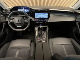 Foto 15 van Peugeot 308 1.2 PureTech 130PK Allure | Navi | 360 Camera | Keyless | Stoelverw. | PDC | Incl. garan