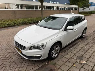 Volvo V60 2.4 D5 Twin Engine Lease Edition AUTOMAAT