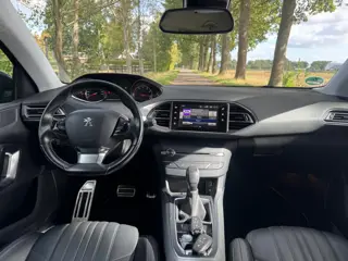 Foto 18 van Peugeot 308 SW 1.2 PureTech GT-line 2016 NAVI DAB+ MASSAGE STOELEN CLIMA