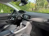 Foto 26 van Peugeot 308 SW 1.2 PureTech GT-line 2016 NAVI DAB+ MASSAGE STOELEN CLIMA