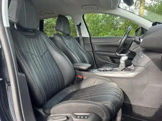 Foto 15 van Peugeot 308 SW 1.2 PureTech GT-line 2016 NAVI DAB+ MASSAGE STOELEN CLIMA
