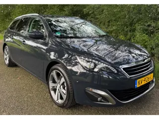 Foto 13 van Peugeot 308 SW 1.2 PureTech GT-line 2016 NAVI DAB+ MASSAGE STOELEN CLIMA