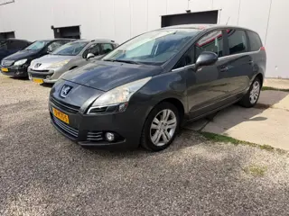 Peugeot 5008 1.6 VTi ST Premiere 7p.Panodak nieuwe apk