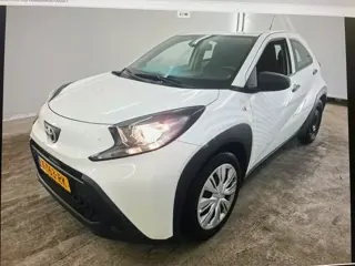 Toyota Aygo X 1.0 VVT-i MT AIRCO / CRUISE / ELEK.RAMEN / BOTS SENSOR / RIJSTROOK SENSOR