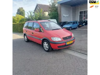 Opel Zafira 1.8-16V Comfort