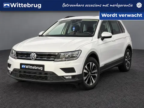 Volkswagen Tiguan 1.5 TSI ACT Comfortline Business / Pano / Parkeersensoren voor en achter / Navi / 