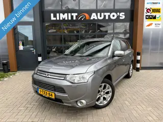 Mitsubishi Outlander 2.0 PHEV instyle+/Schuifdak/Keyless/Xenon/Leer/Camera/Cruise/Climate/St.verw/La