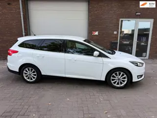Ford Focus Wagon 1.0 Titanium Edition|AIRCO|NIEUWE APK|NAVI