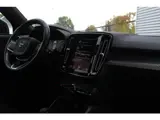 Foto 27 van Volvo XC40 2.0 B4 R-Design | Harman Kardon | Trekhaak | Memory | Adaptieve Cruise | Elektr. Achterkl
