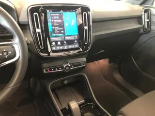 Foto 11 van Volvo XC40 Recharge Pro Pure Electric 2WD 360 Camera | Panoramadak | Climate Line