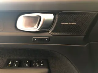 Foto 13 van Volvo XC40 Recharge Pro Pure Electric 2WD 360 Camera | Panoramadak | Climate Line