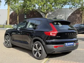 Foto 13 van Volvo XC40 Recharge Core 70 kWh  VAN: € 31.900- VOOR: € 29.877,- UW HERFSTVOORDEEL: € 2.023,-| SOH 9