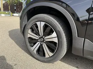 Foto 16 van Volvo XC40 Recharge Core 70 kWh  VAN: € 31.900- VOOR: € 29.877,- UW HERFSTVOORDEEL: € 2.023,-| SOH 9