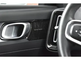 Foto 17 van Volvo XC40 T3 163PK Automaat Business Pro | Trekhaak | 19'' | Audio & Park Assist Pack | Climate Pac