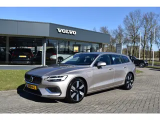 Volvo V60 T6 AWD 350PK Plug-in Hybrid Essential Bright | NIEUW | 19"LMV | Leder | Stuur & Stoelverwa