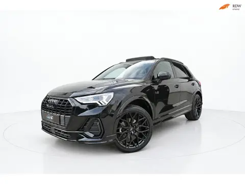 Audi Q3 35 TFSI 3x S LINE PANO VIRTUAL CAMERA CARPLAY