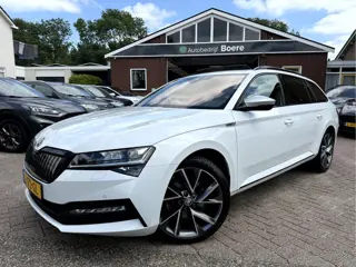 Škoda Superb Combi 1.4 TSI iV Sportline Business Panoramadak, Trekhaak