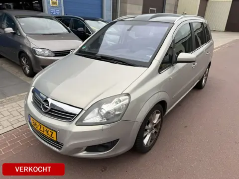 Opel Zafira 2.2 Cosmo Automaat 2008 APK 3-27 Export / handel Meest luxe uitvoering met LEDER, Panora