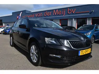 Škoda Octavia Combi 1.0 TSI Greentech Ambition Business , TREKHAAK , CLIMATR , CR CONTR , NAVI , BL 