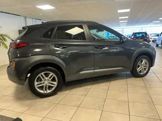 Foto 17 van Hyundai Kona 1.0 T-GDI Fashion Naviagtie, Climate controle, Cruise controle.