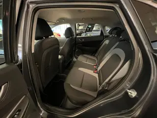 Foto 11 van Hyundai Kona 1.0 T-GDI Fashion Naviagtie, Climate controle, Cruise controle.