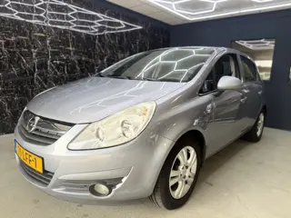 Opel Corsa 1.2-16V Enjoy (bj 2010)