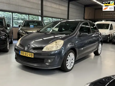 Renault Clio 1.6-16V Dynamique Airco l Cruise l Bluetooth