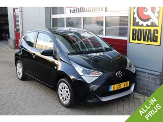 Toyota Aygo 1.0 VVT-i x-play O.a: Camera, Carplay, Airco, Bluetooth, Rijklaar, Etc. All-in prijs!