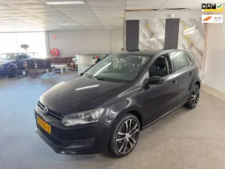 Volkswagen Polo 1.4-16V Comfortline Apk Nieuw,Airco,Cruise,Carplay,Camera,N.A.P,Lm velgen,2 sleutels