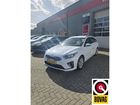 Kia Ceed Sportswagon 1.6 GDI PHEV DynamicPlusLine parelmoer wit / trekhaak afneembaar