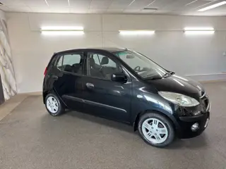 Foto 19 van Hyundai I10 1.1 Active Orange Babies, 1e Eigenaar,Airco,E-Ramen,Parksensor,N.A.P,Lm velgen,Topstaat!