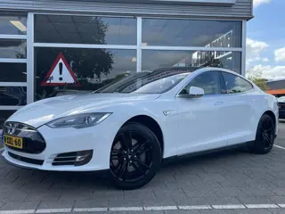 Foto 20 van Tesla Model S 85 Base /Pano/leder/Camera/Free Supercharge/