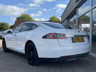 Foto 18 van Tesla Model S 85 Base /Pano/leder/Camera/Free Supercharge/